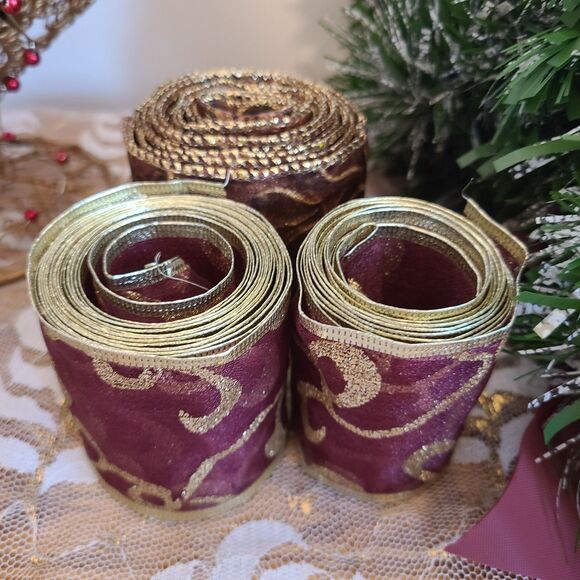 Vintage Holiday Decor Bundle Wire Basket | Garland | Ribbon | Satin Bag | Lace - Picture 6 of 10